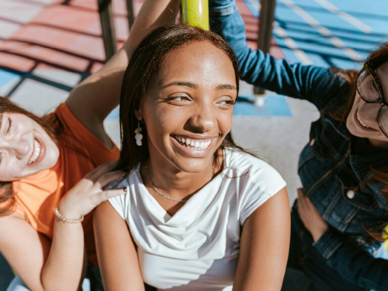 9 Tips to Help Your Teen Girl Know & Love God’s Word